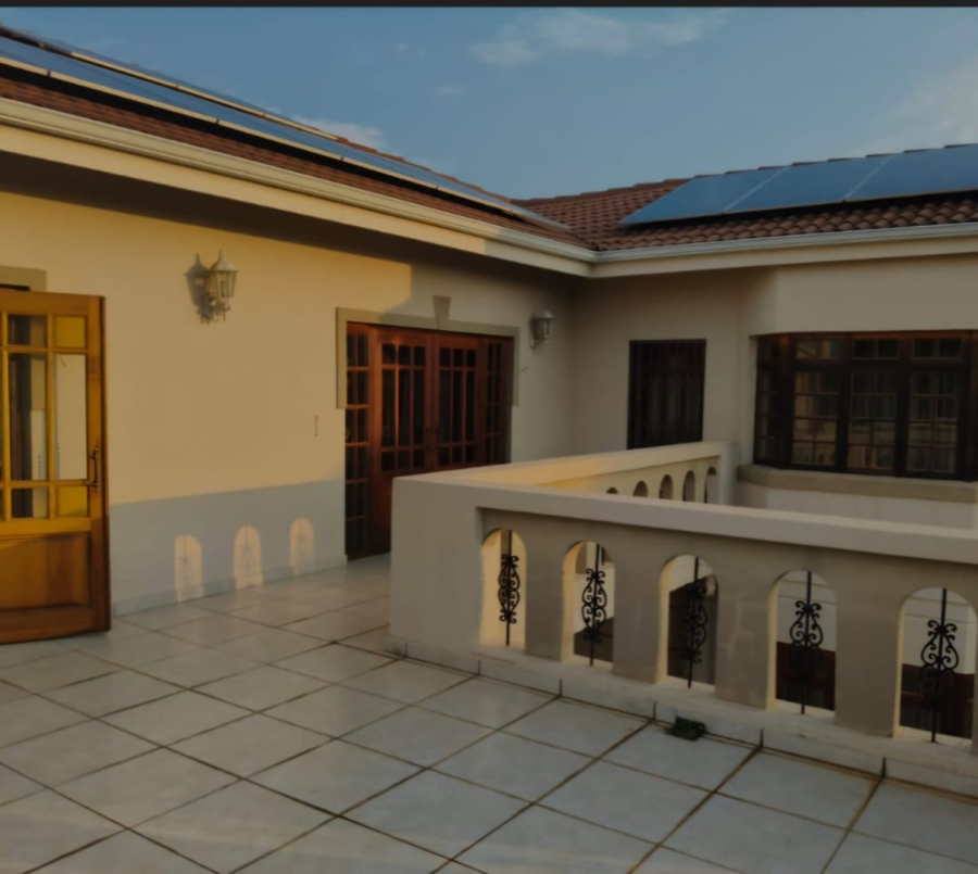 4 Bedroom Property for Sale in Wilkoppies North West